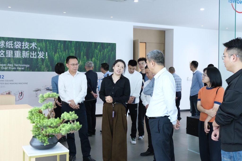 為知識產權培育保駕護航——市人大主任應?？艘恍姓{研浙江正威機械有限公司